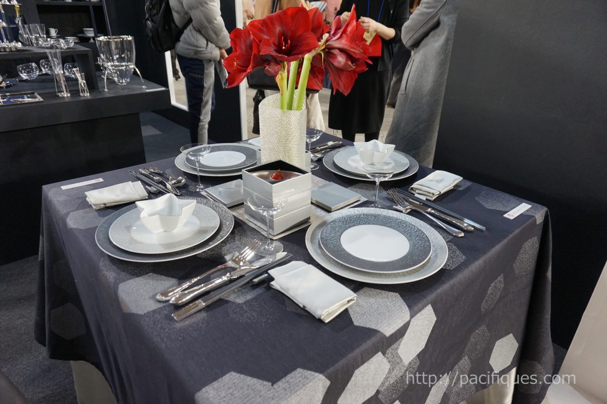 ガルニエ・ティエボー(Garnie Thiebaut)使用テーブルウェアフェスティバル2018レイノーブース2