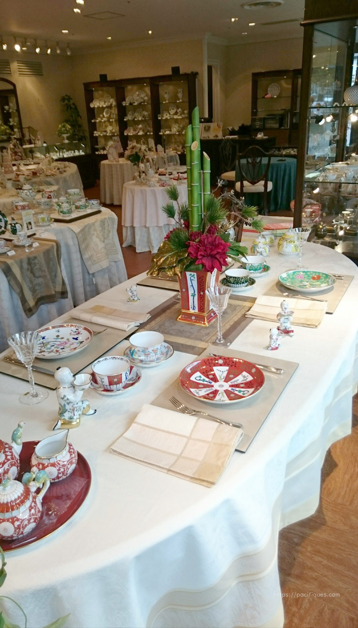 ガルニエ・ティエボー(Garnier Thiebaut)クラブヘレンドジャパン　ペルシナ（ゴールド）