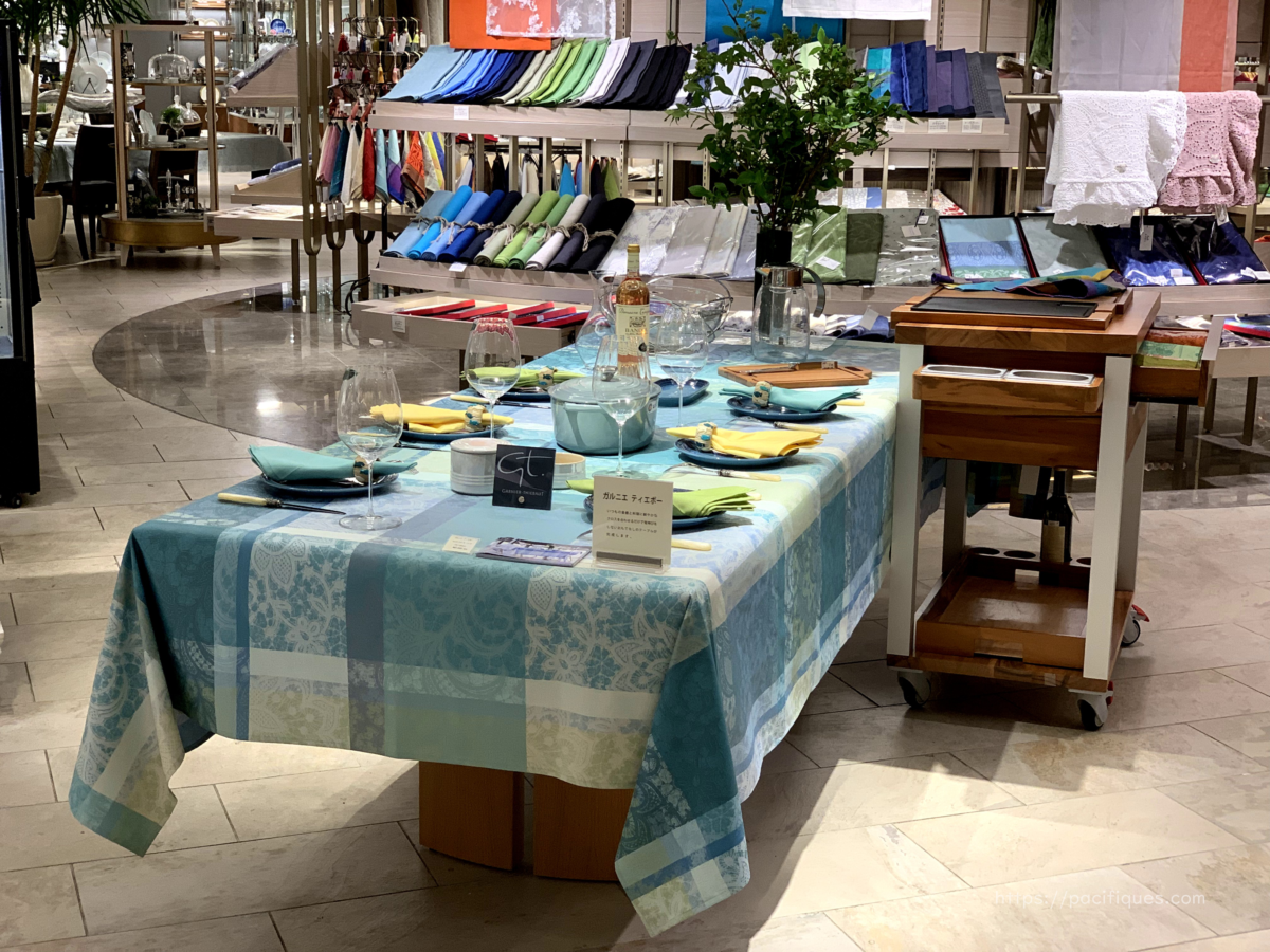 ガルニエ・ティエボー(GarnierThiebaut)新宿伊勢丹ミルダンテルターコイズ