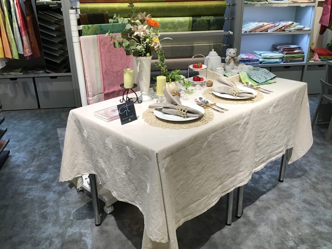 Garnier Thiebaut ガルニエ・ティエボー　名古屋タカシマヤ　ブリーズデテ　ナチュレル