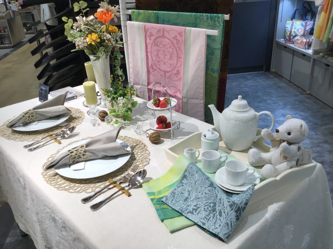 Garnier Thiebaut ガルニエ・ティエボー　名古屋タカシマヤ　ブリーズデテ　ナチュレル